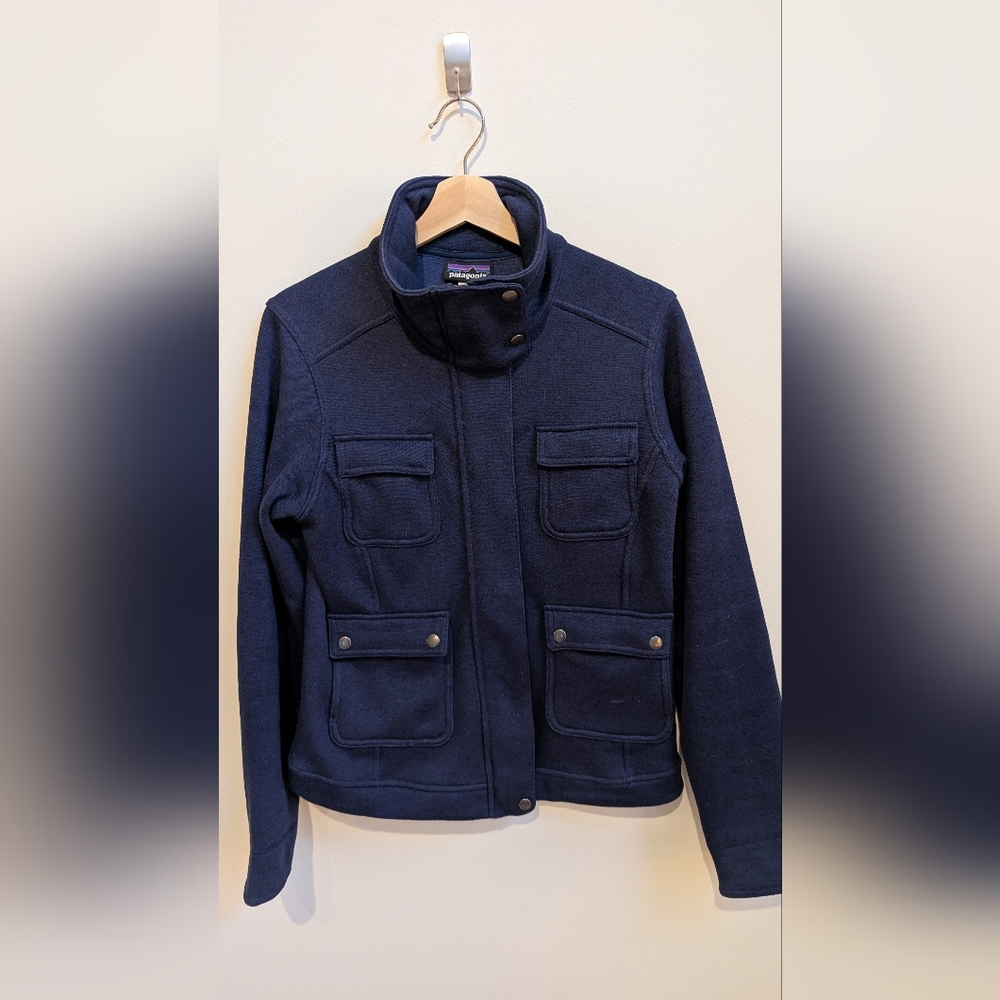 Patagonia Women’s Jacket – Size M – Navy Blue